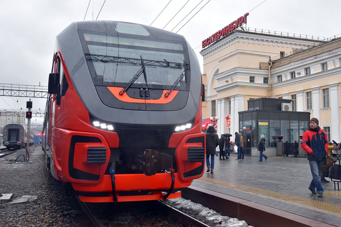 На «Свердловскую пригородную компанию» завели дело за продажу билетов в  несуществующие вагоны - «Уральский рабочий»